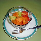 柿とアボガドのサラダ